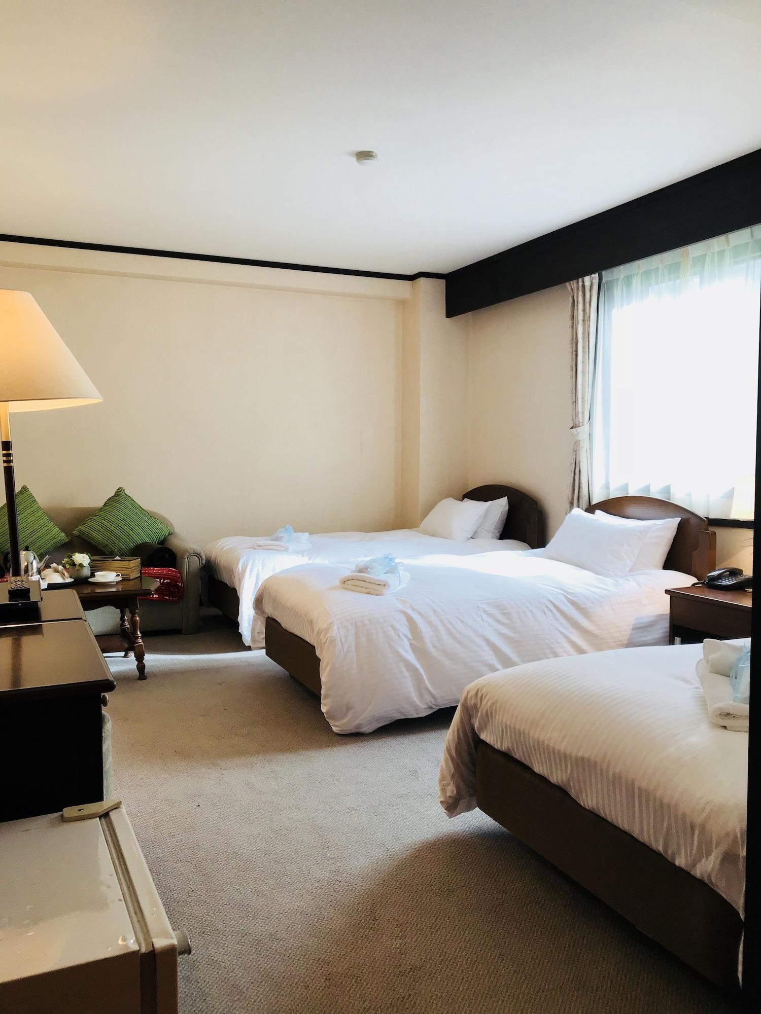 Shakespeare Hotel Хакуба Екстериор снимка