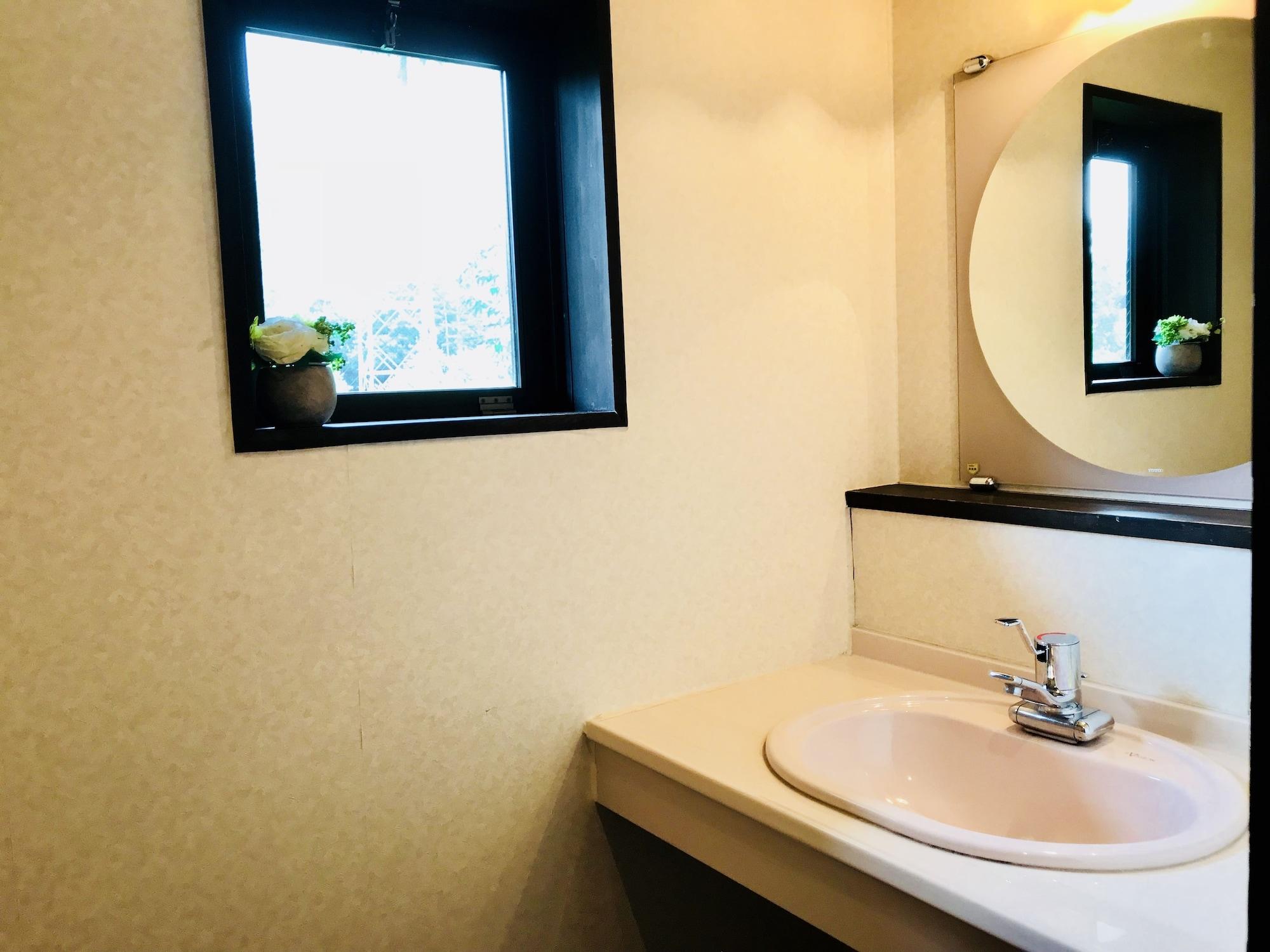Shakespeare Hotel Хакуба Екстериор снимка
