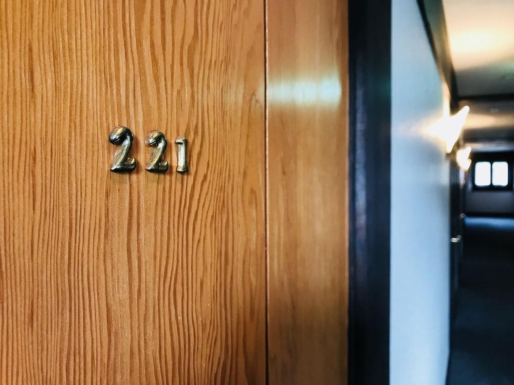 Shakespeare Hotel Хакуба Екстериор снимка