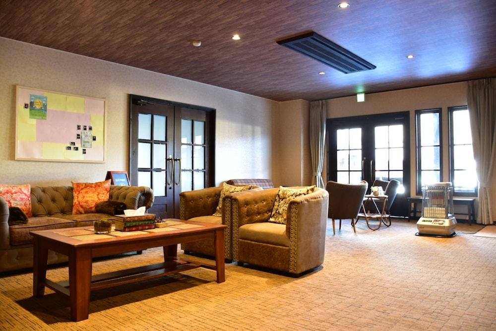 Shakespeare Hotel Хакуба Екстериор снимка