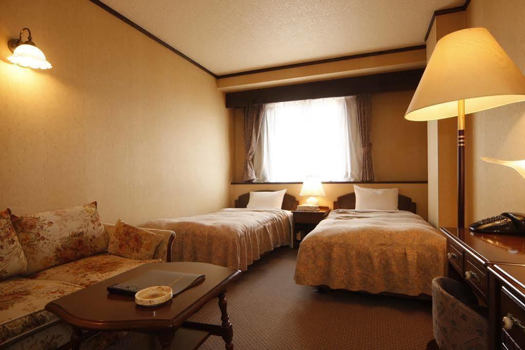 Shakespeare Hotel Хакуба Екстериор снимка